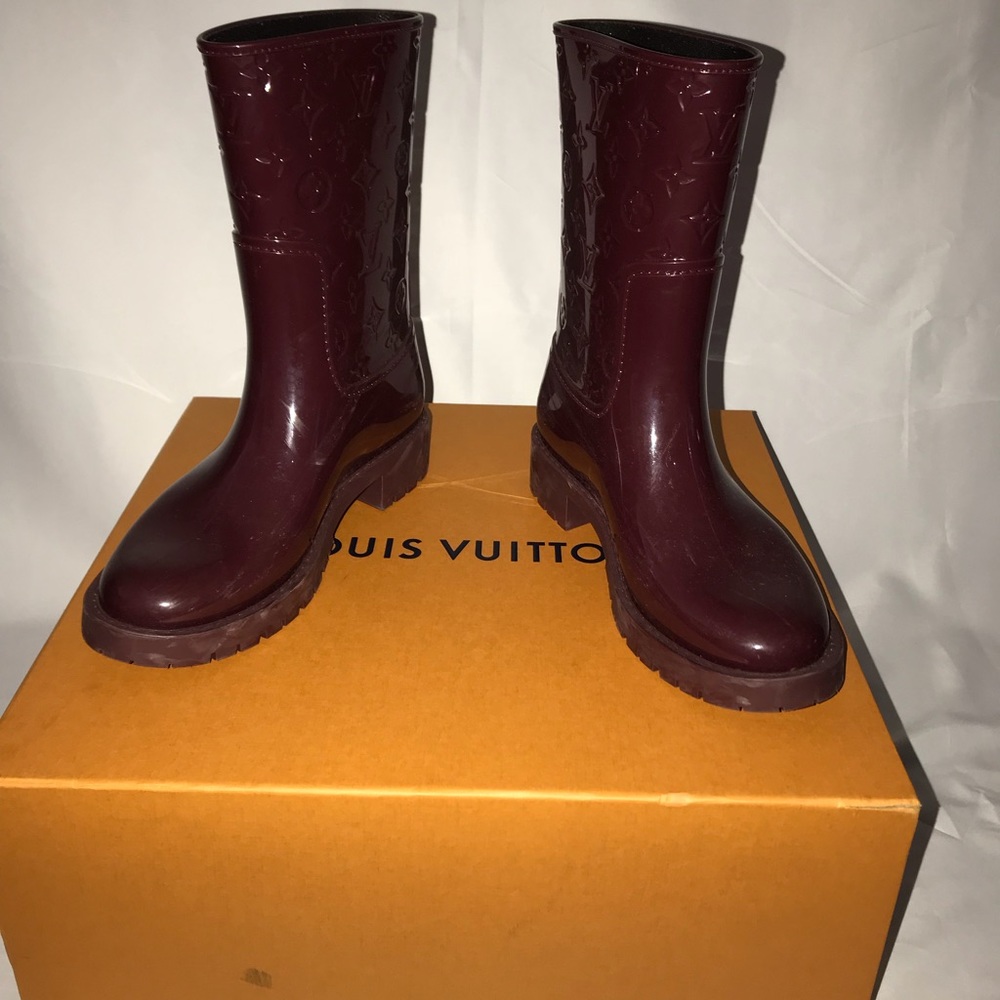 Louis Vuitton rain boots size 37